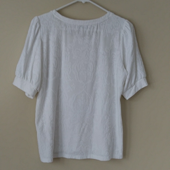 Rose + Olive Pleated Short Sleeve Top M White Pattern - Picture 8 of 16